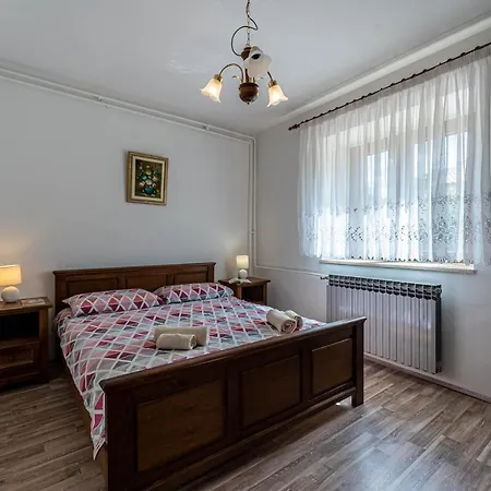 Appartamento Apartman Ana Pola