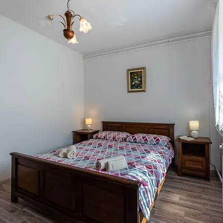Apartman Ana * Pula