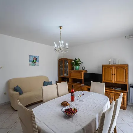 Apartman Ana Apartment