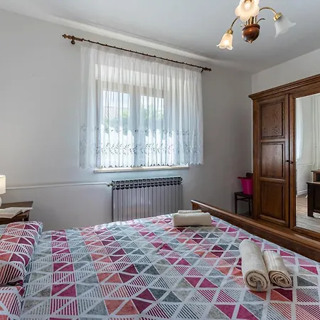 Apartman Ana Pula